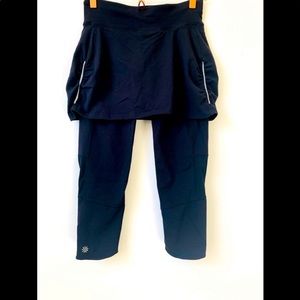 Athleta Contender 2 in 1 Skirt Capri Leggings XS